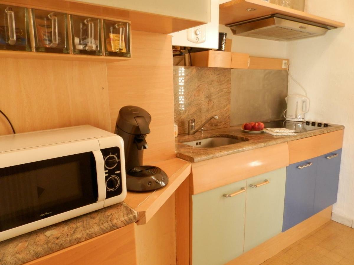 Apartamento Les Pins . 2 P Calme Et Terrasse Niza Exterior foto